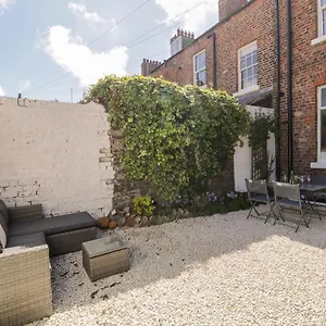 West Cliff Apartment Whitby